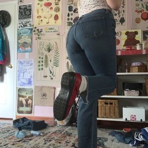 super cute mom jeans with rips 🌈❄️🌱🌵